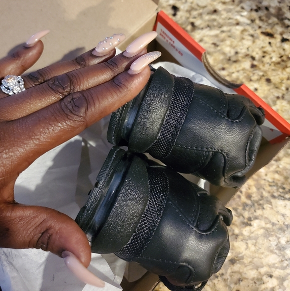 Nike ACG Boots - Picture 3 of 4